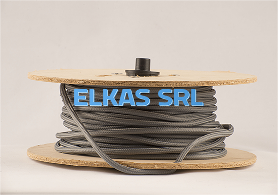 Nuestros cables cuentan con certificación. Además cuentan con un proceso de pegado que evita que se despelucen en su armado.